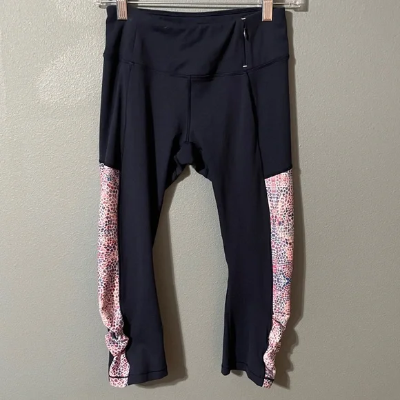 Calia Navy Rainbow Snake Print Cropped Leggings - Picture 1 of 7